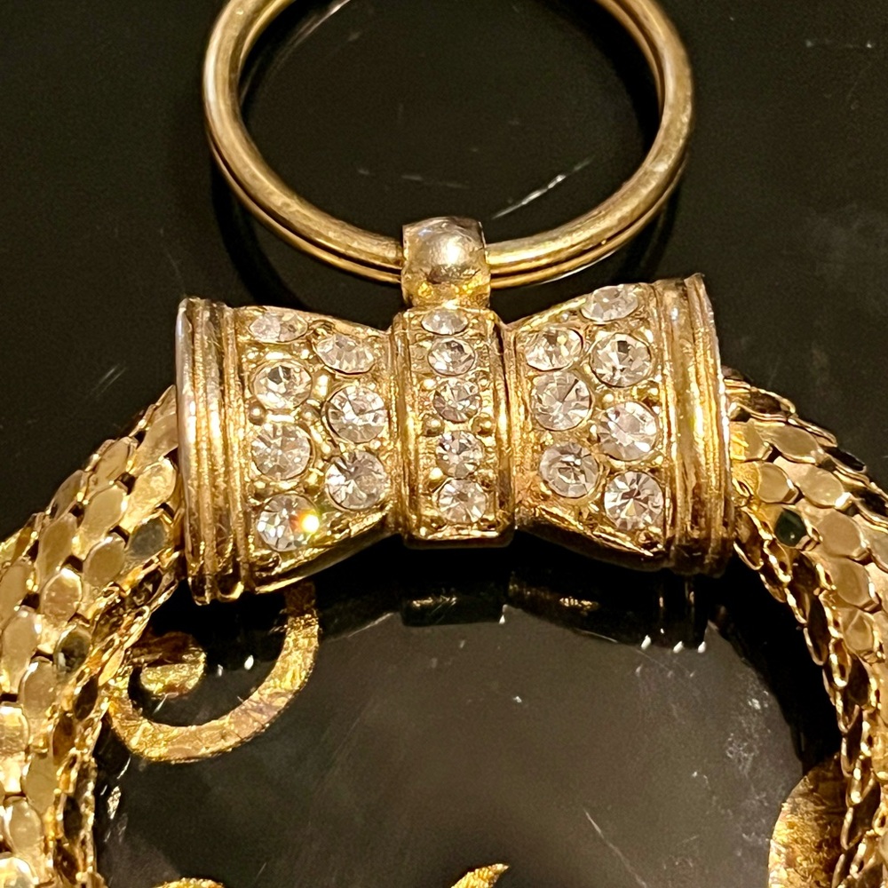 Whiting & Davis Gold Metal Mesh Key Ring Rhinestone Bow - Picture 3 of 5